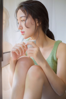 外卖的小伙子
